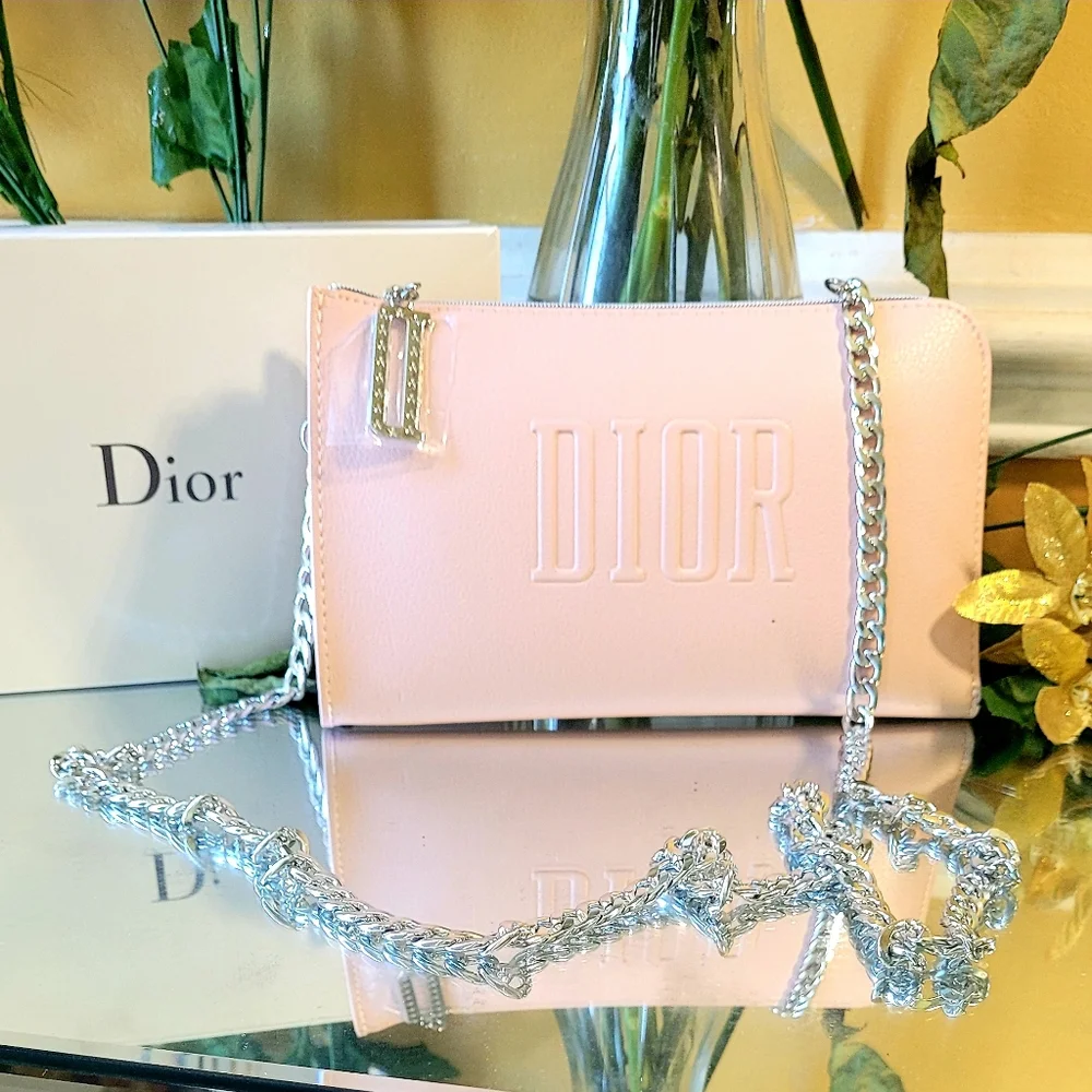 Dior - Picture 11 of 14